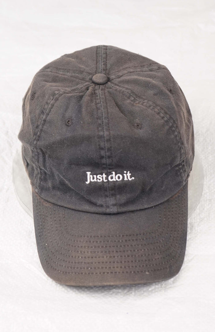 VINTAGE NIKE JUST DO IT HAT