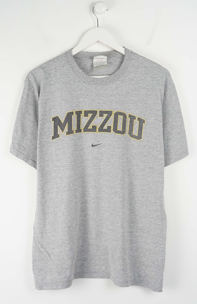 VINTAGE NIKE MIZZOU T-SHIRT (M)