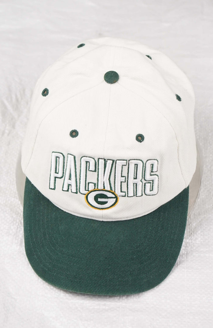 VINTAGE NIKE PACKERS HAT