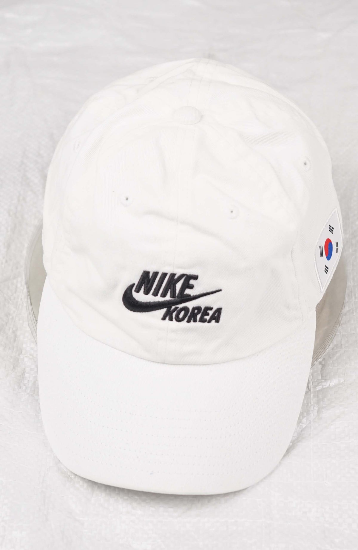 VINTAGE NIKE SEOUL HAT