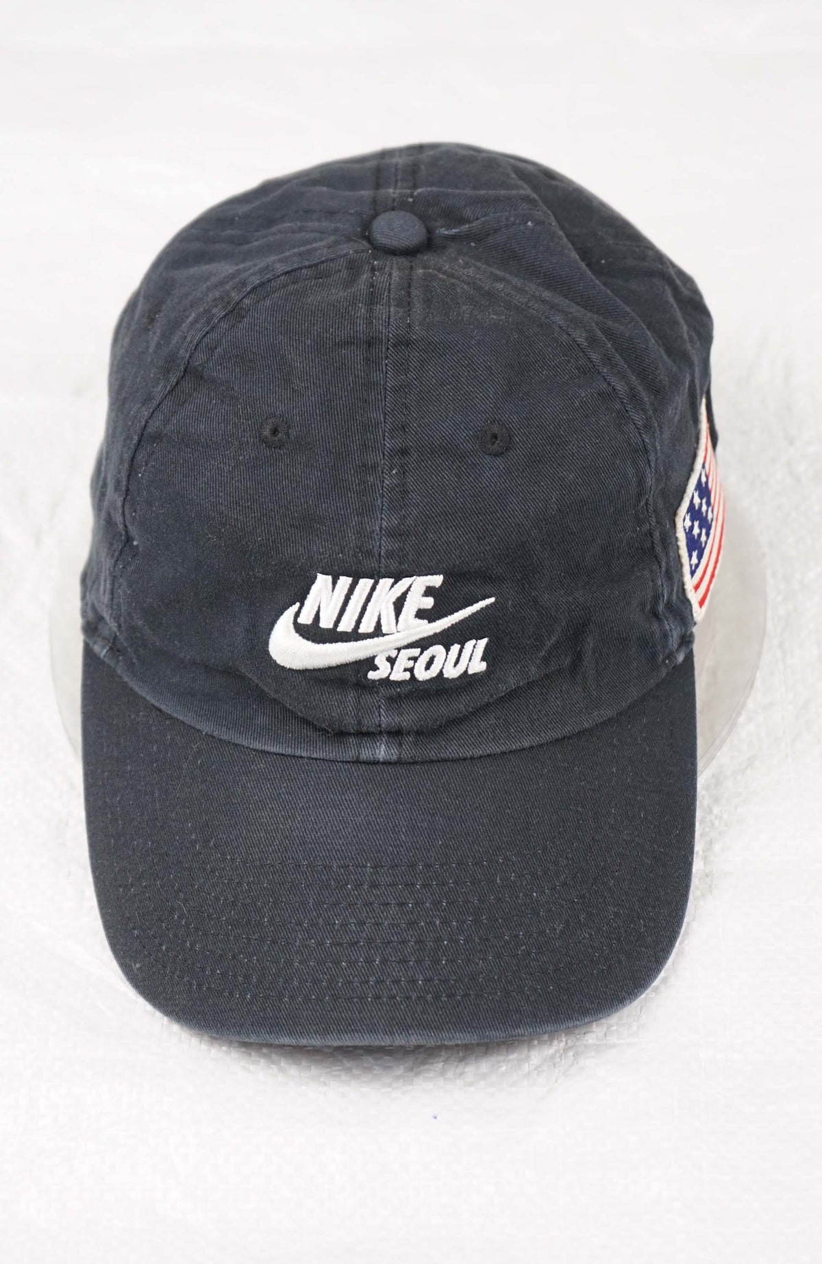 VINTAGE NIKE SEOUL HAT