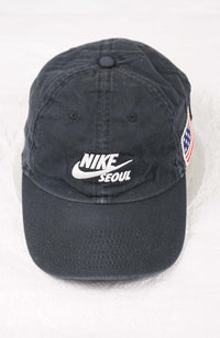 VINTAGE NIKE SEOUL HAT