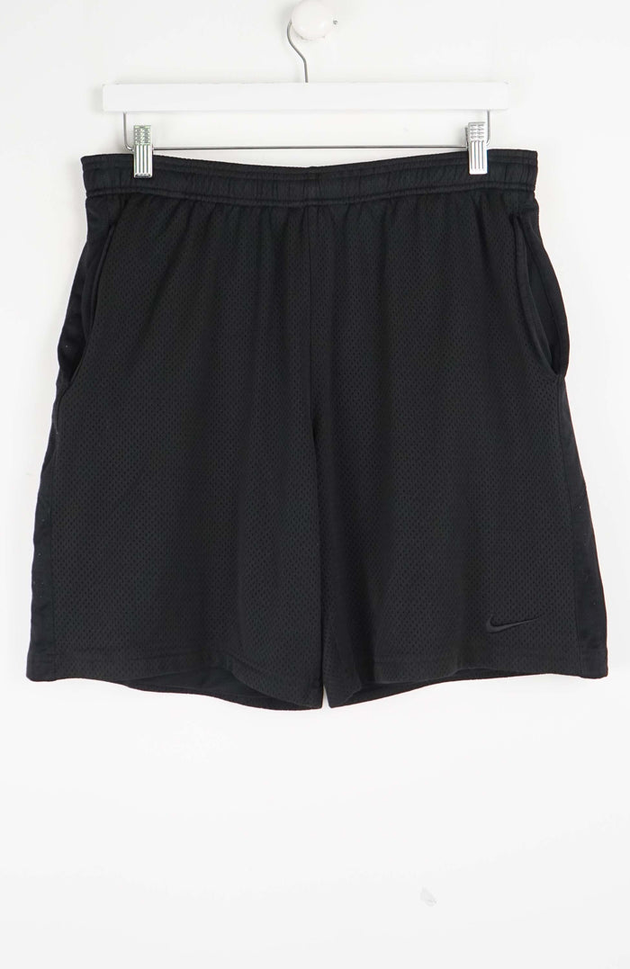 VINTAGE NIKE SHORTS W32