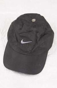 VINTAGE NIKE HAT