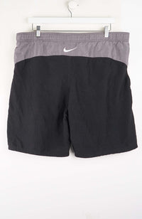 VINTAGE NIKE BOARD SHORTS W40