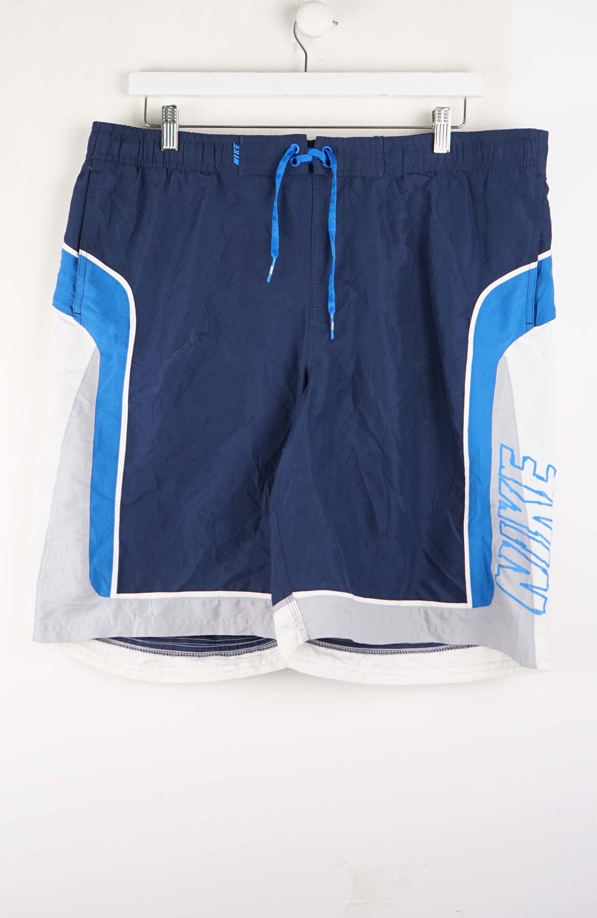 VINTAGE NIKE BOARD SHORTS W40