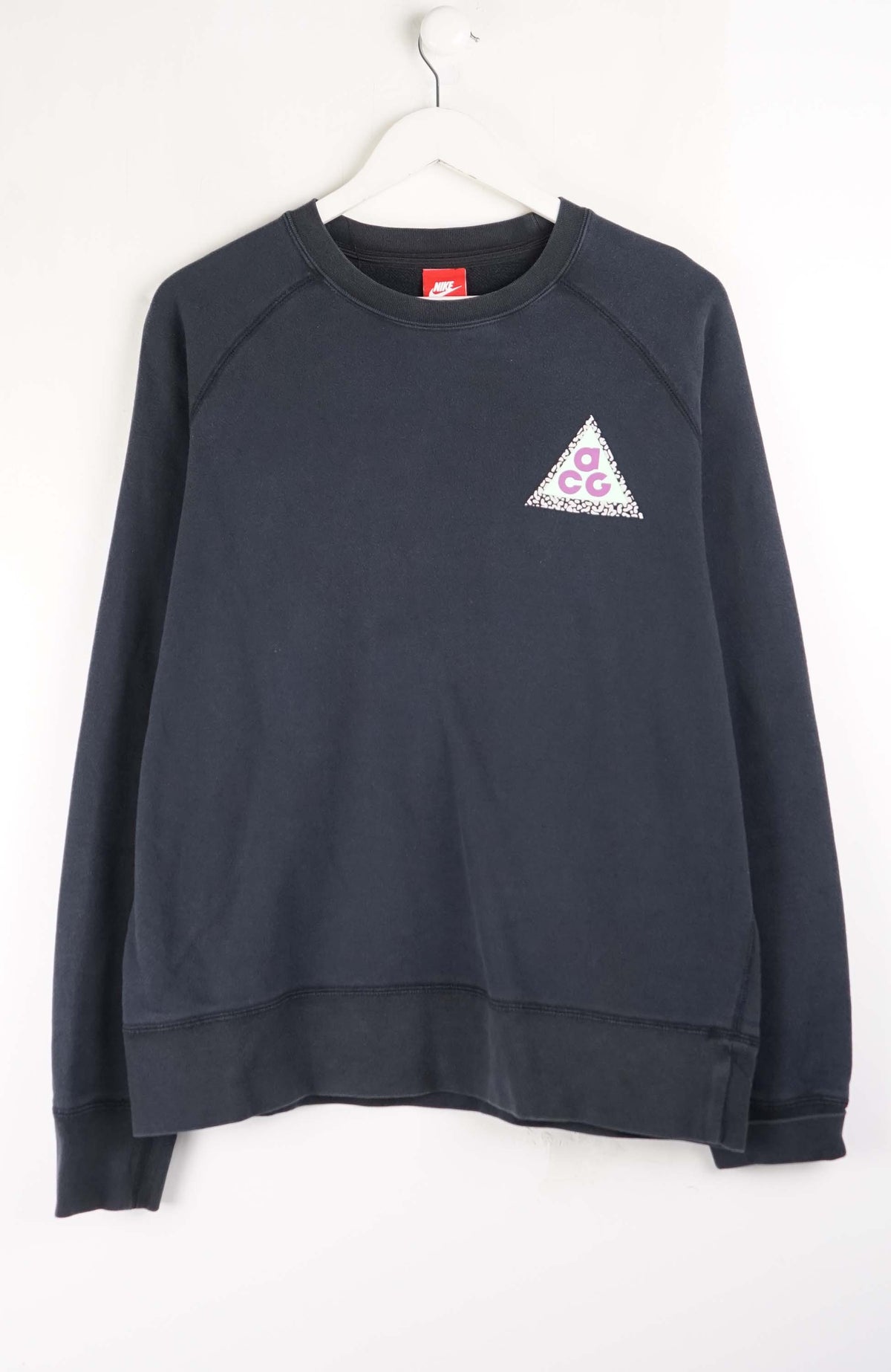 VINTAGE NIKE ACG SWEATER (L)