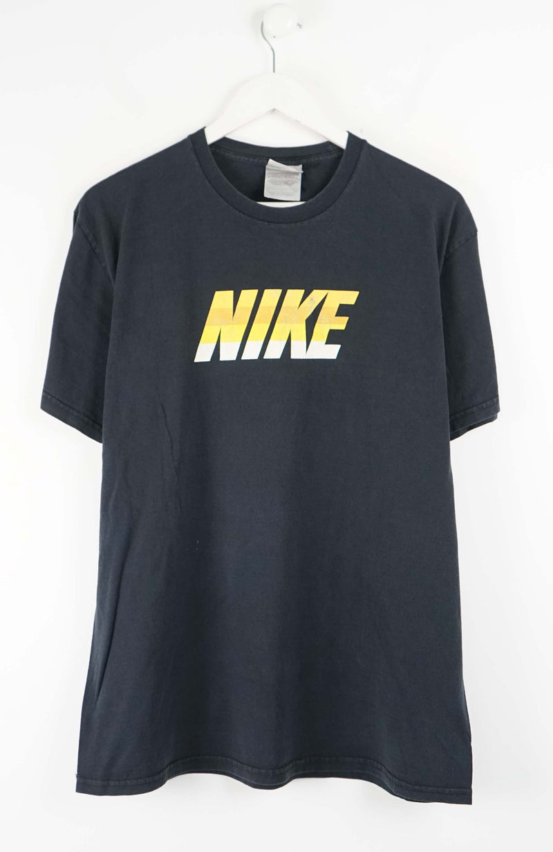 VINTAGE NIKE T-SHIRT (L)