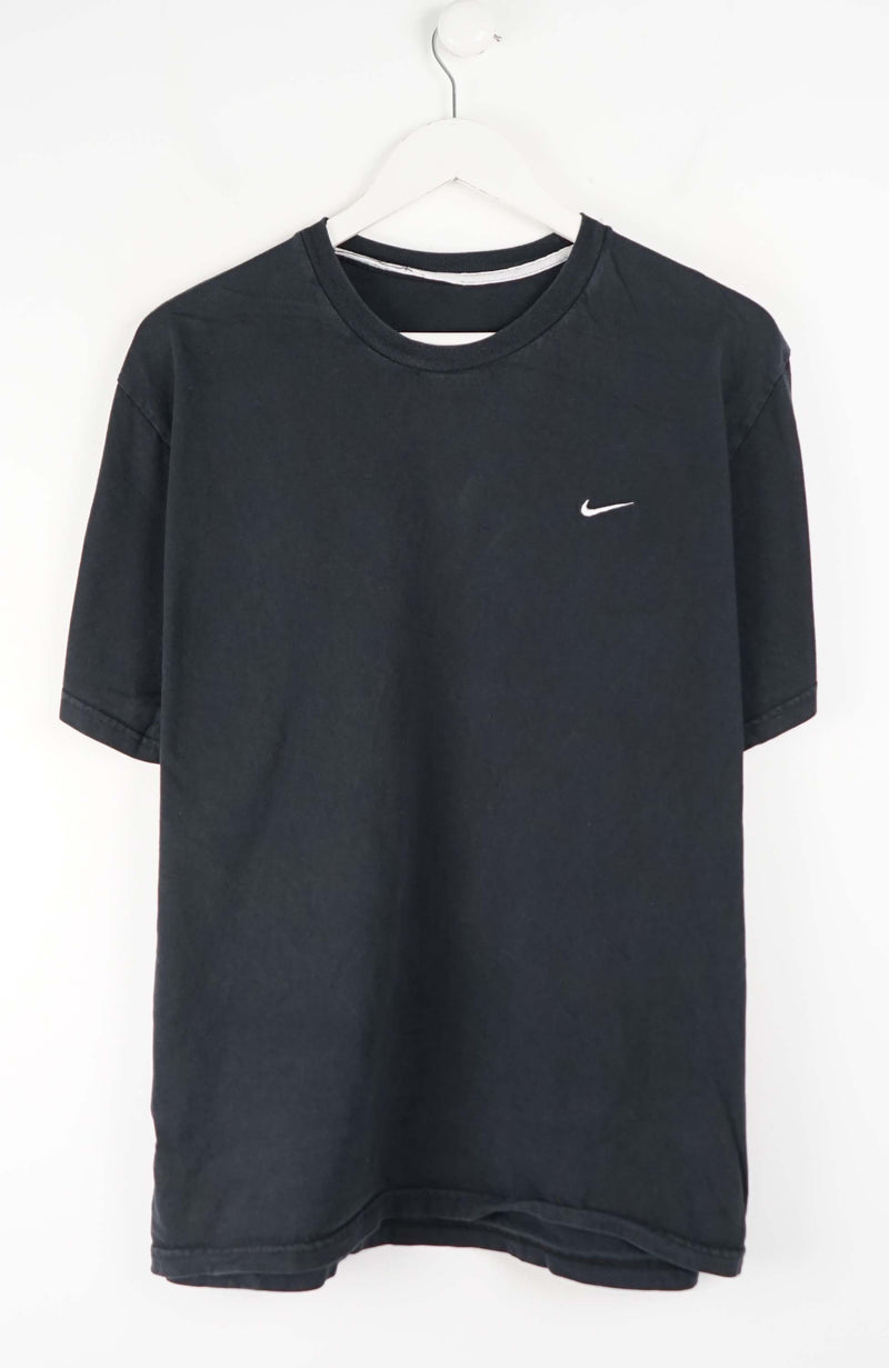VINTAGE NIKE T-SHIRT (L)
