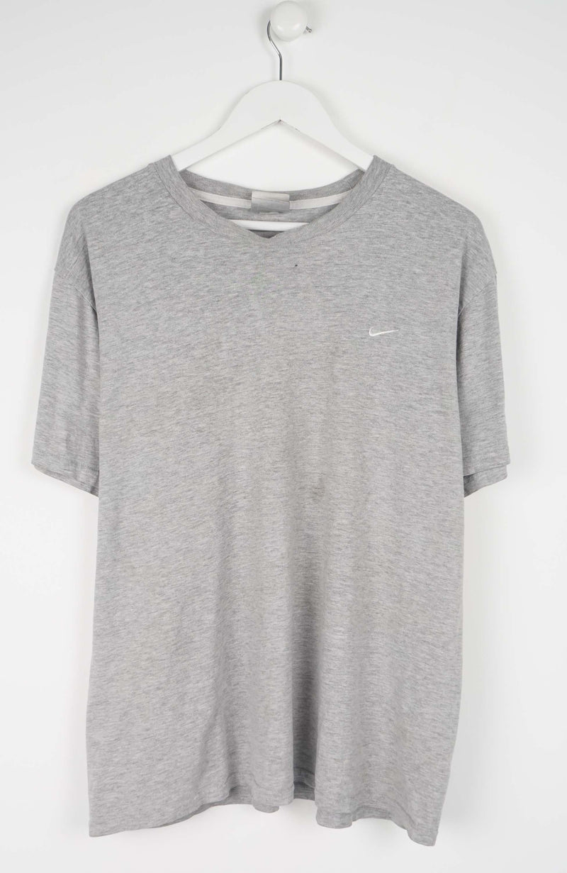 VINTAGE NIKE T-SHIRT (L)