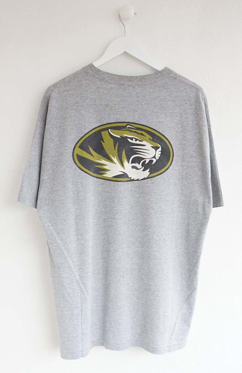 VINTAGE NIKE T-SHIRT (L)