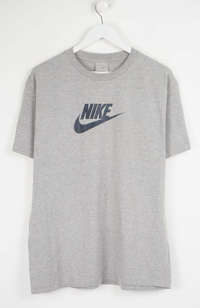 VINTAGE NIKE T-SHIRT (L)