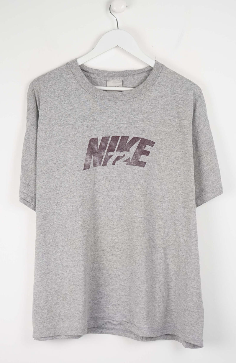 VINTAGE NIKE T-SHIRT (L)