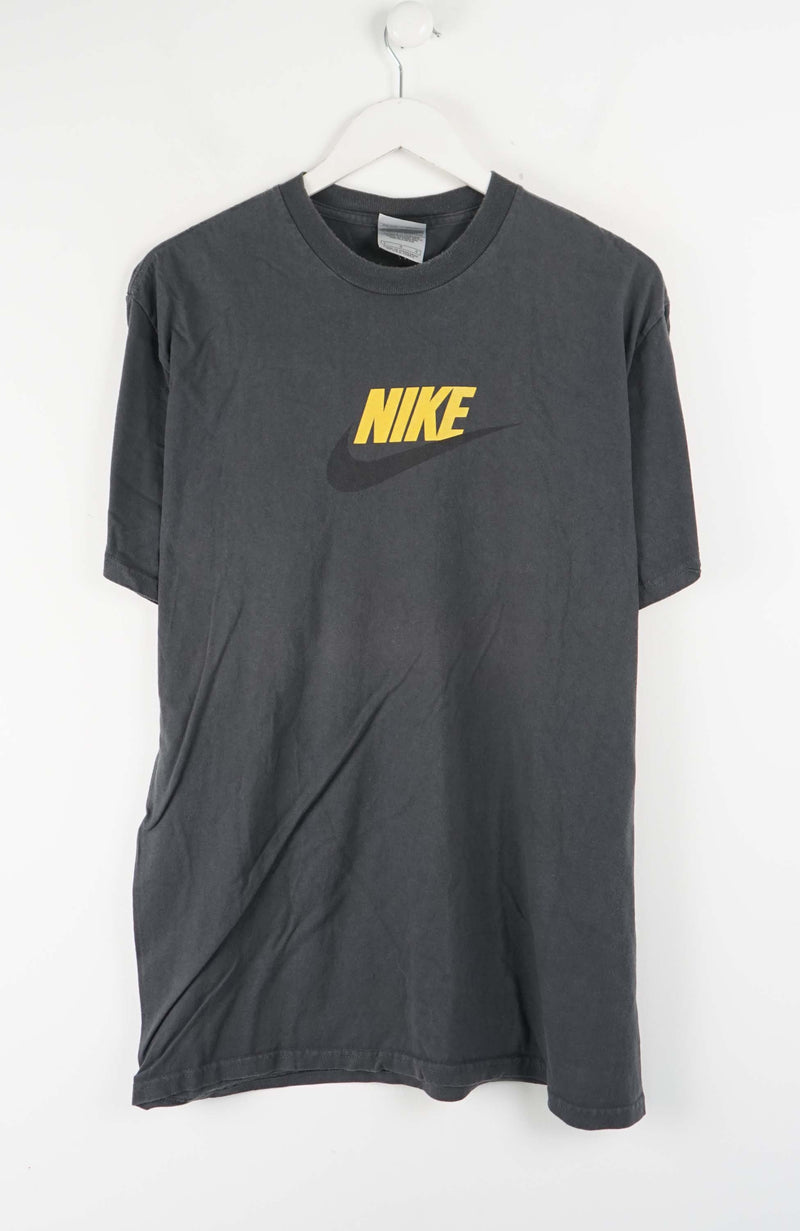 VINTAGE NIKE  T-SHIRT (L)