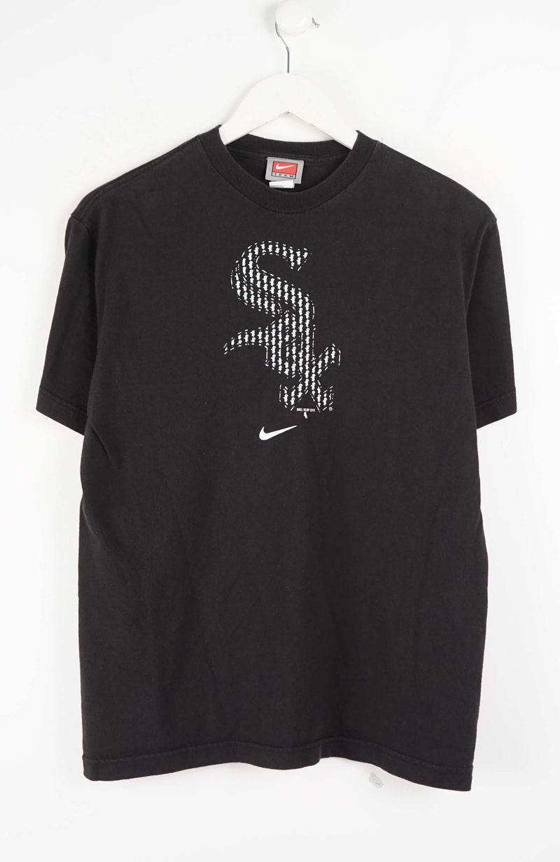 VINTAGE NIKE T-SHIRT (S)