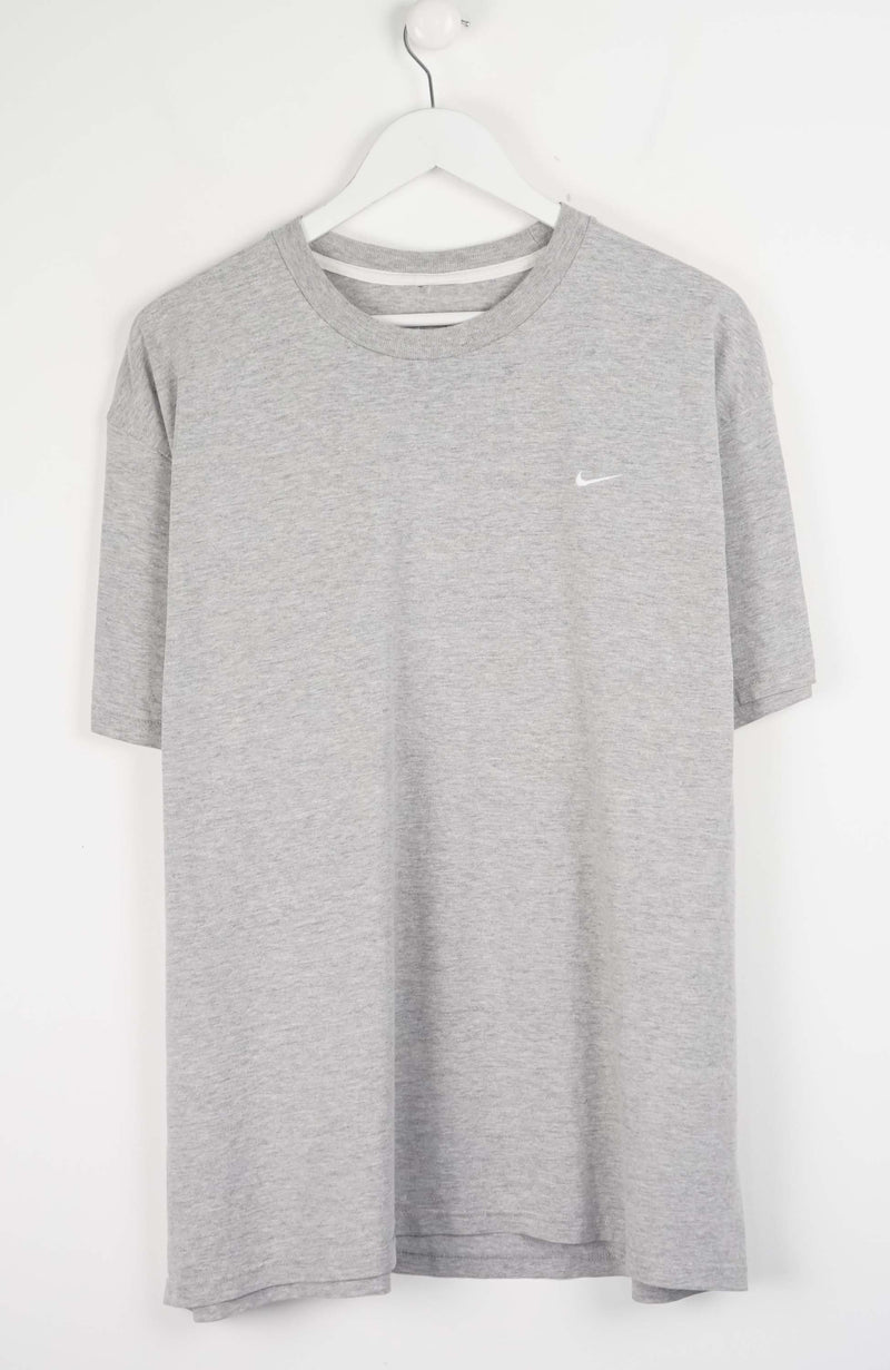 VINTAGE NIKE T-SHIRT (XL)