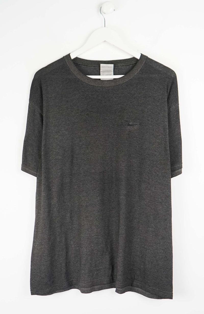 VINTAGE NIKE T-SHIRT (L)
