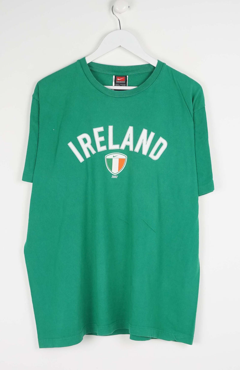 VINTAGE NIKE T-SHIRT (XL)