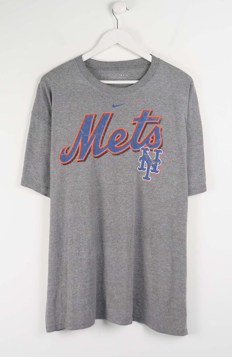 VINTAGE NIKE T-SHIRT (XXL)