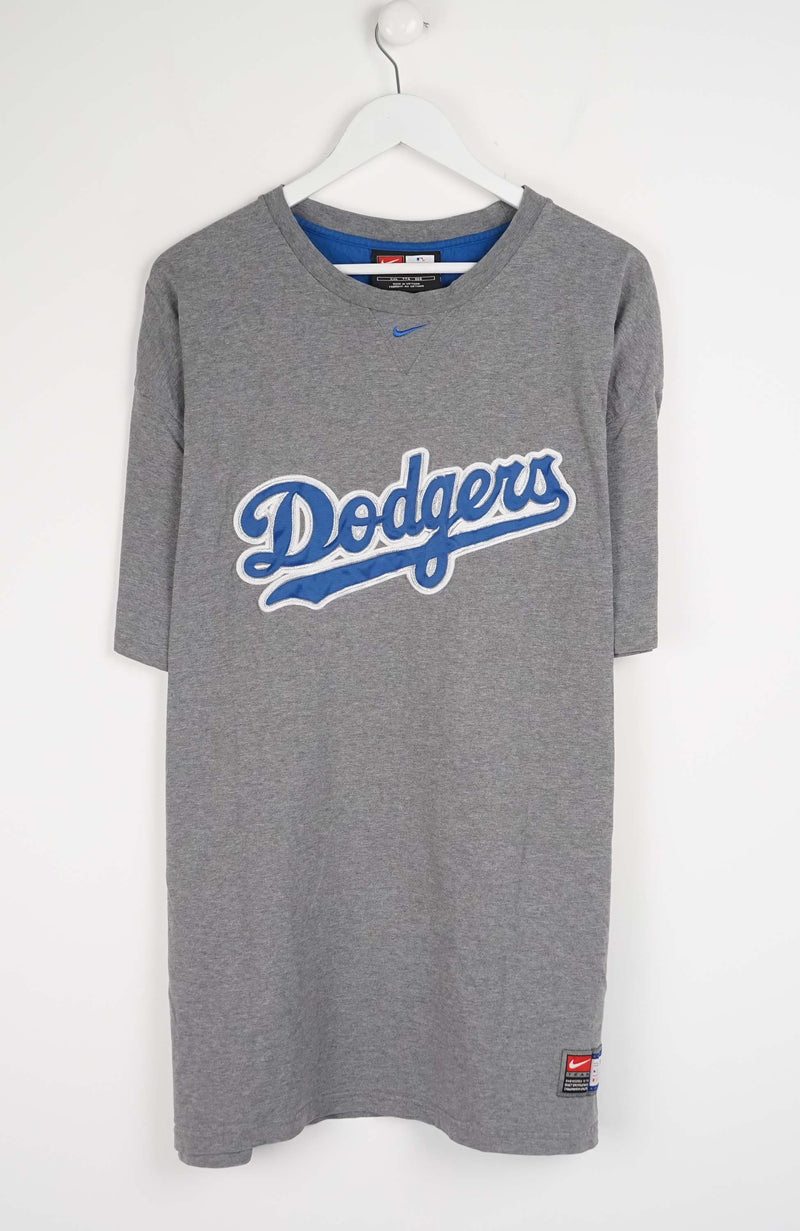 VINTAGE NIKE T-SHIRT (XXL)