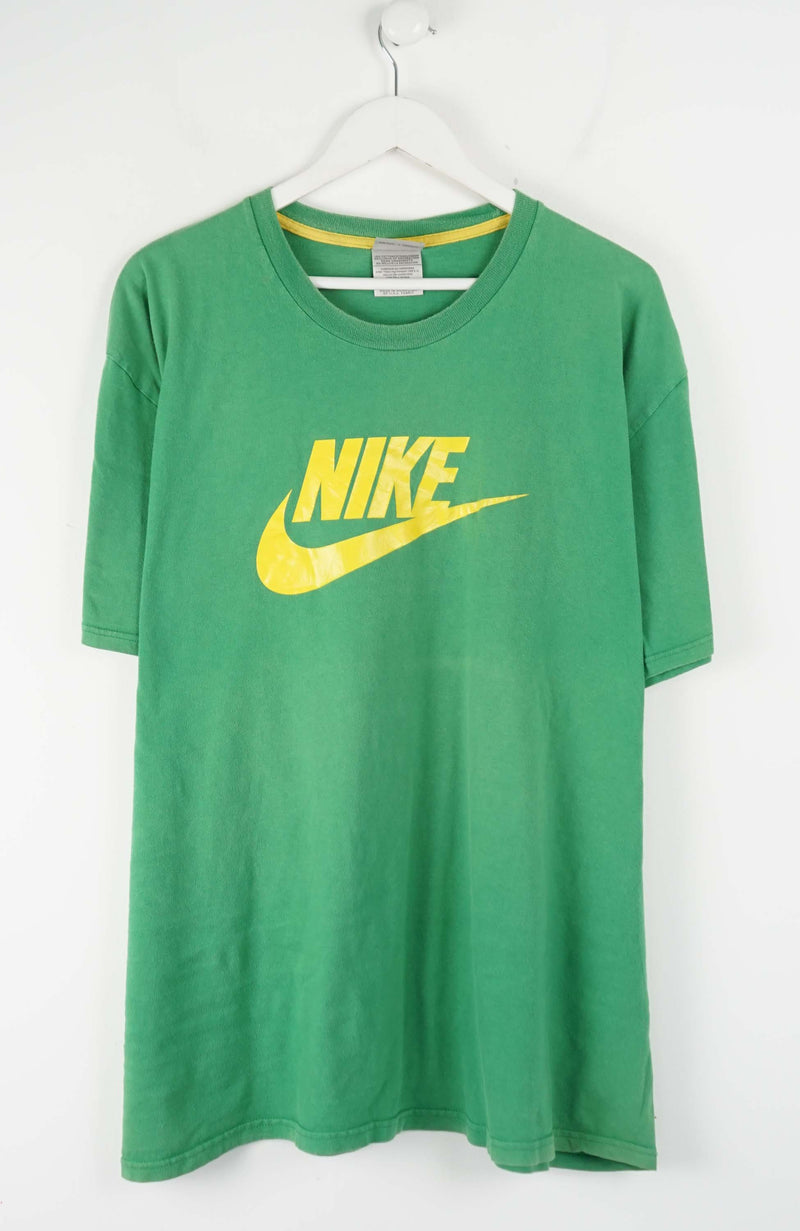 VINTAGE NIKE T-SHIRT (XXL)