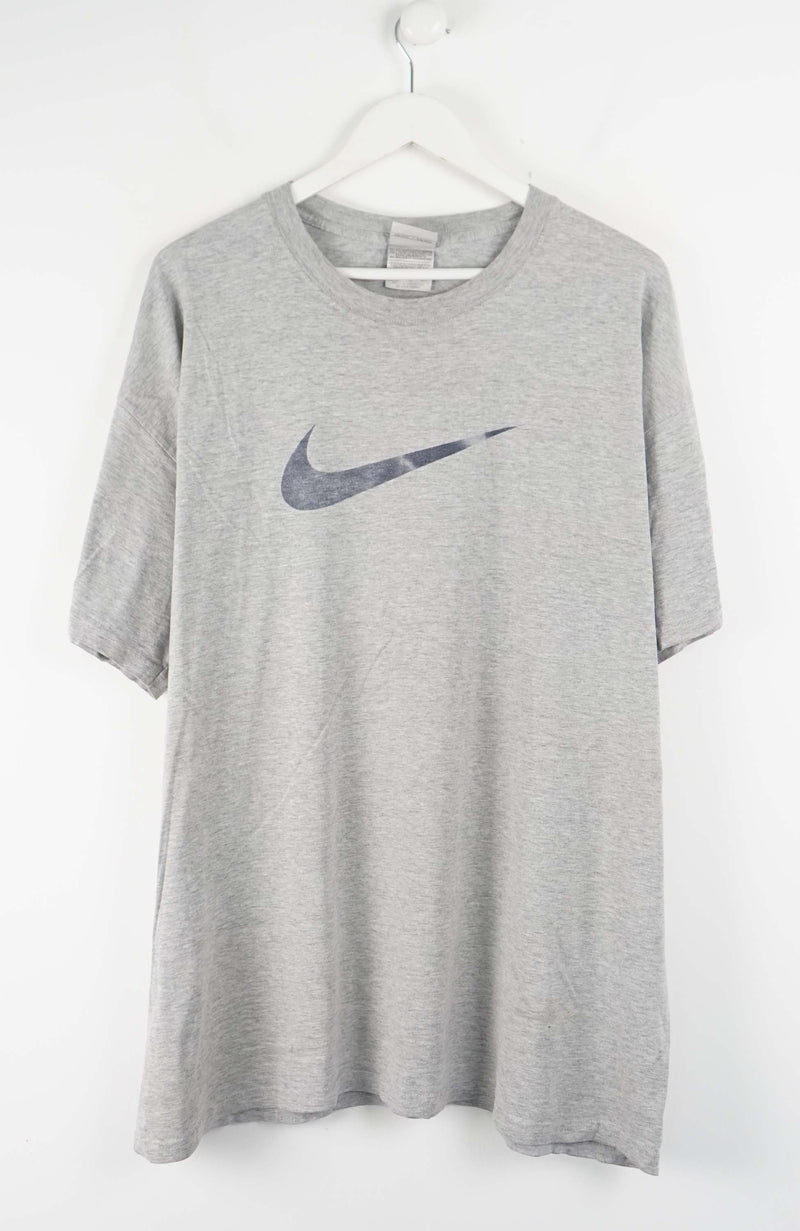 VINTAGE NIKE T-SHIRT (XXL)