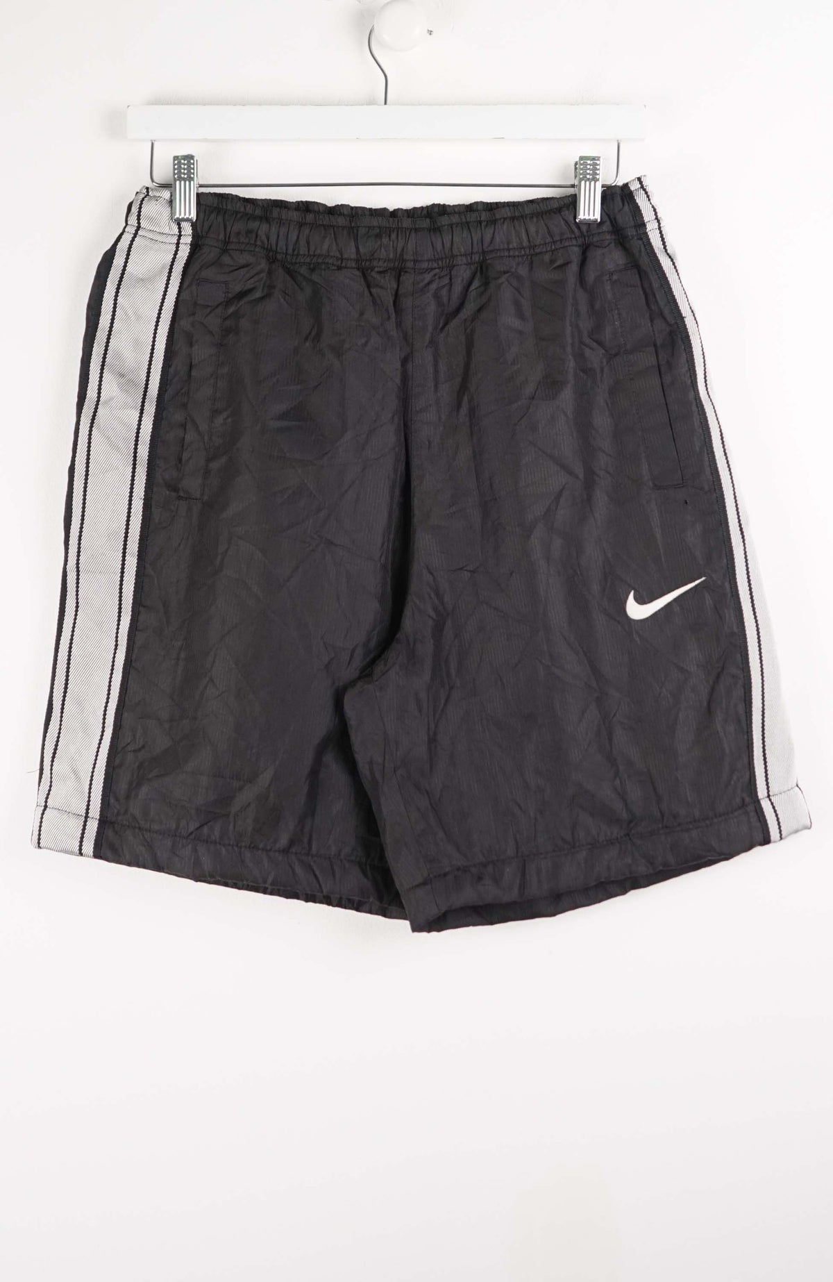 VINTAGE NIKE TRACK PANT SHORTS (S)
