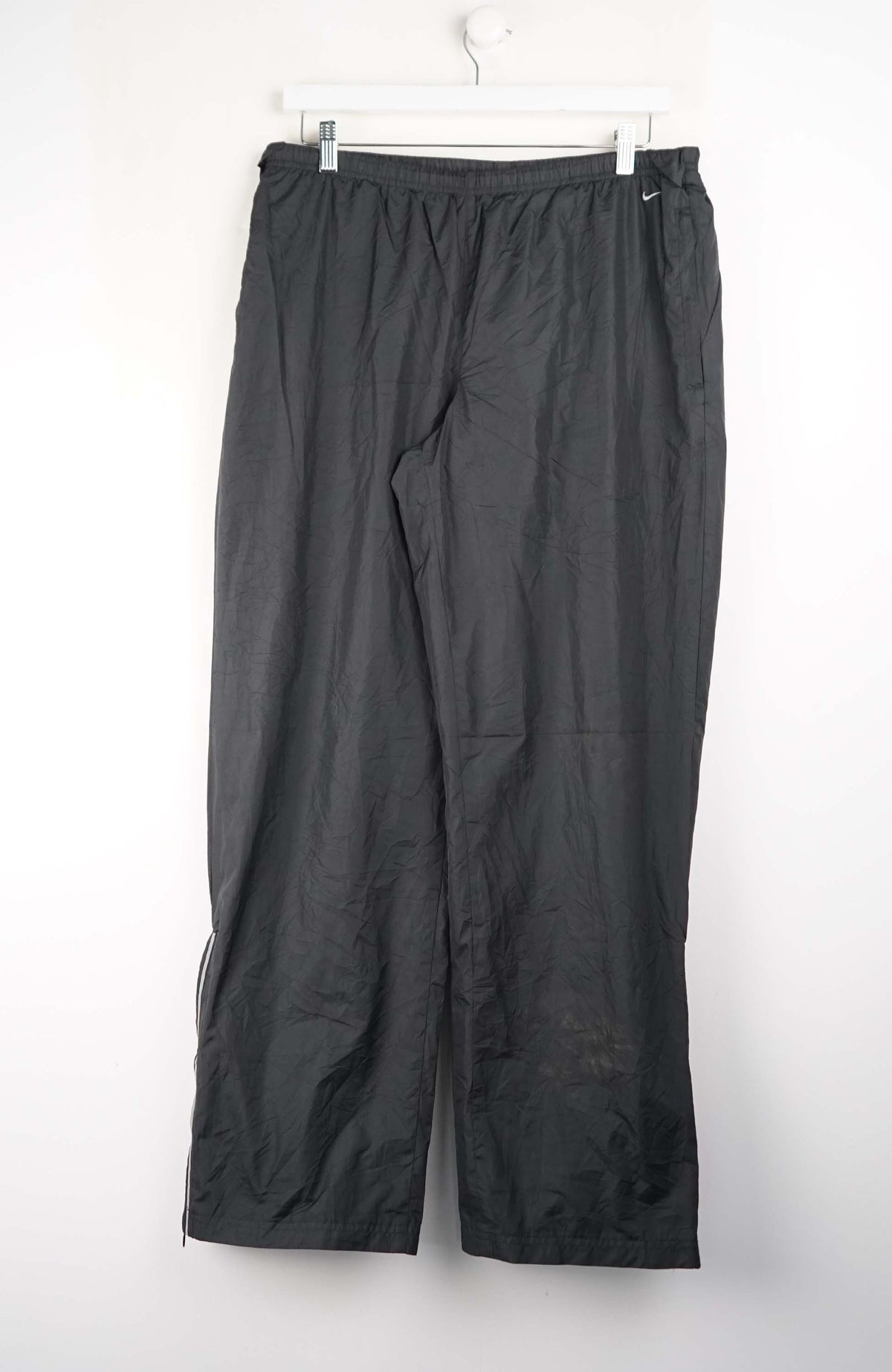 VINTAGE NIKE TRACK PANTS (L)