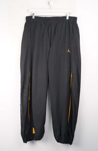 VINTAGE NIKE TRACK PANTS (L)