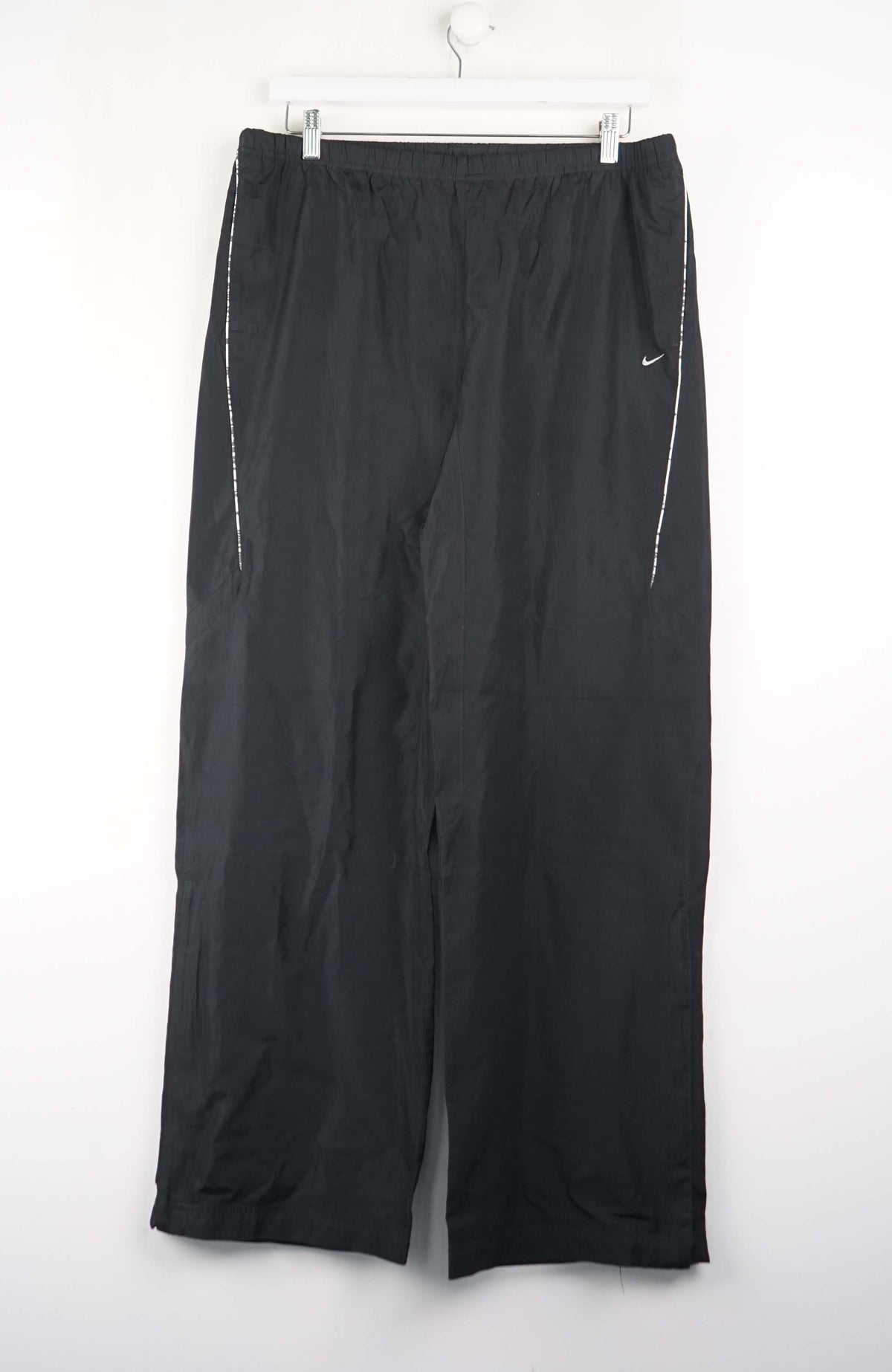 VINTAGE NIKE TRACK PANTS (L)
