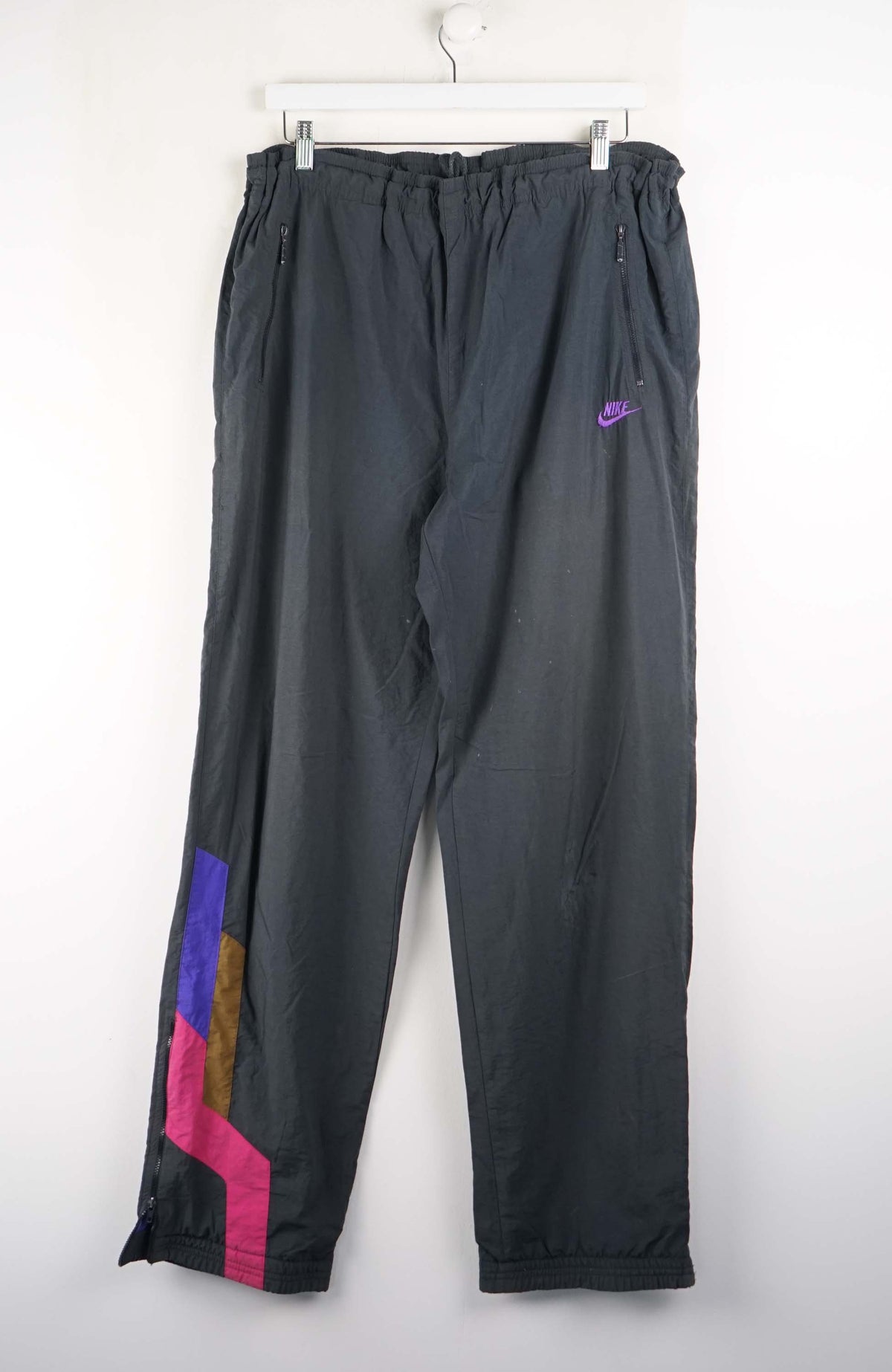 VINTAGE NIKE TRACK PANTS (L)