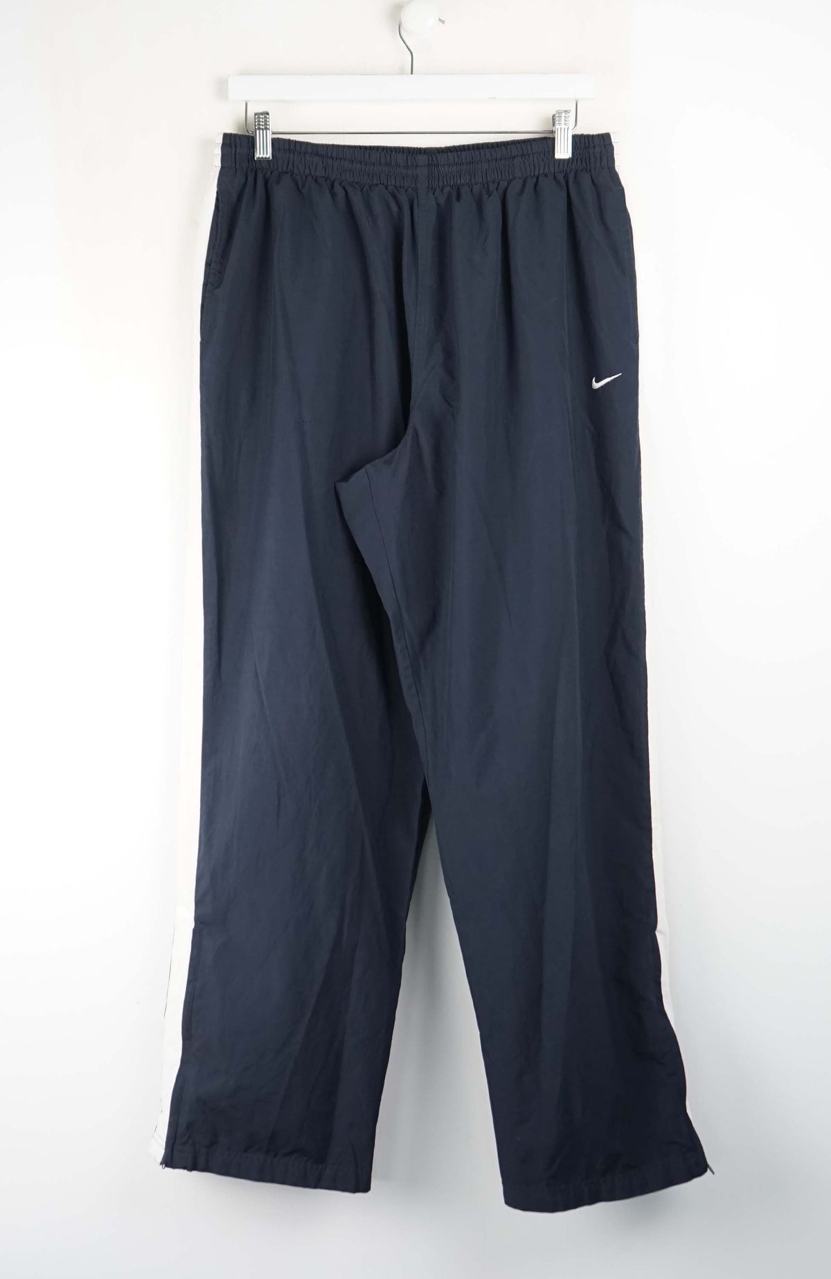 VINTAGE NIKE TRACK PANTS (L)
