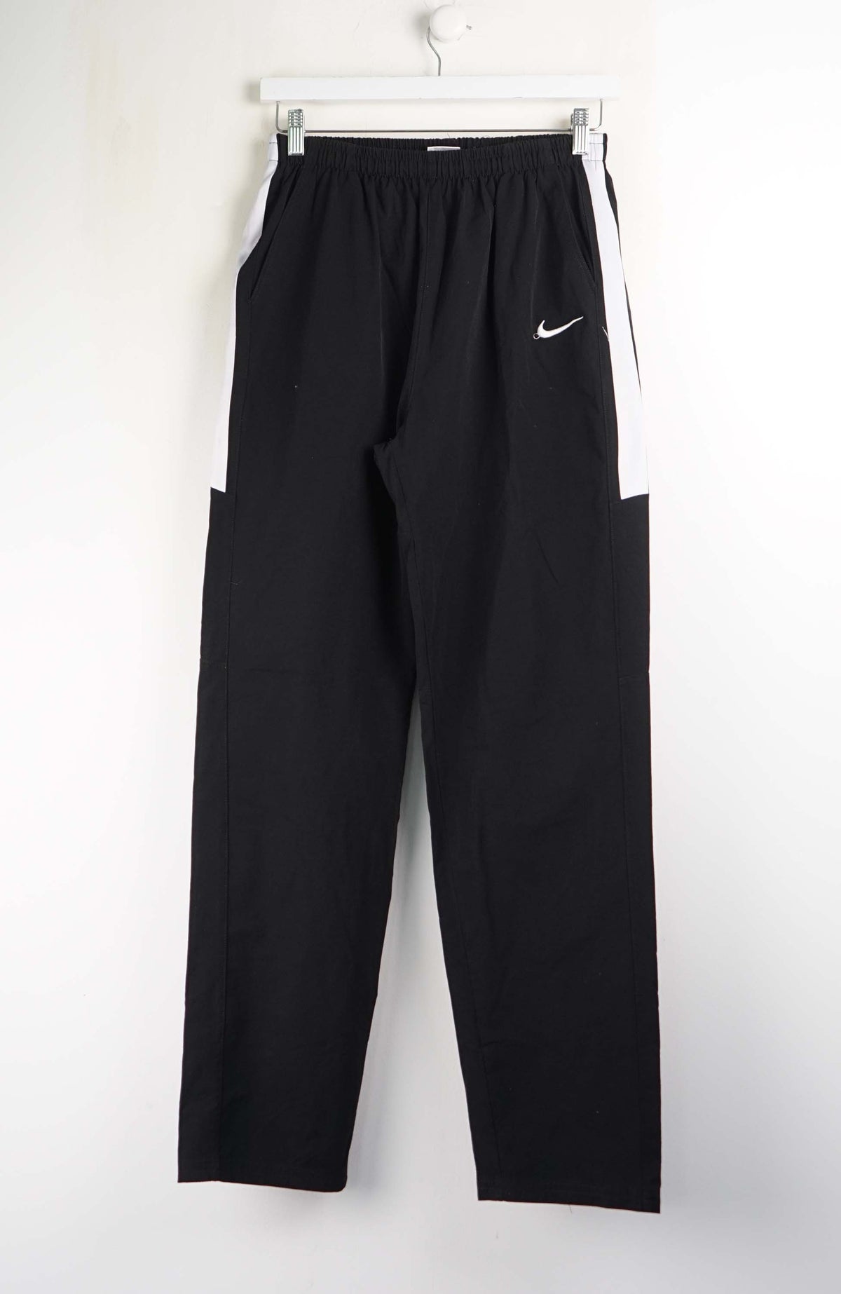 VINTAGE NIKE TRACK PANTS (S)