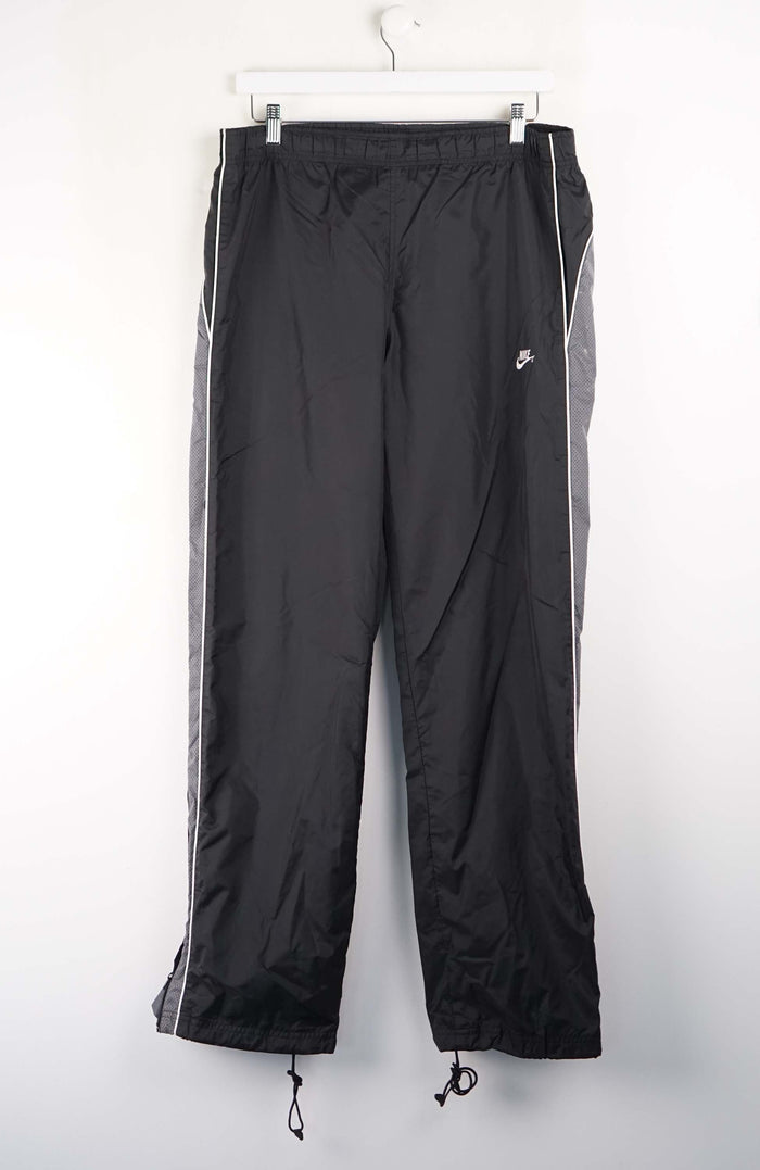 VINTAGE NIKE TRACK PANTS (XL)