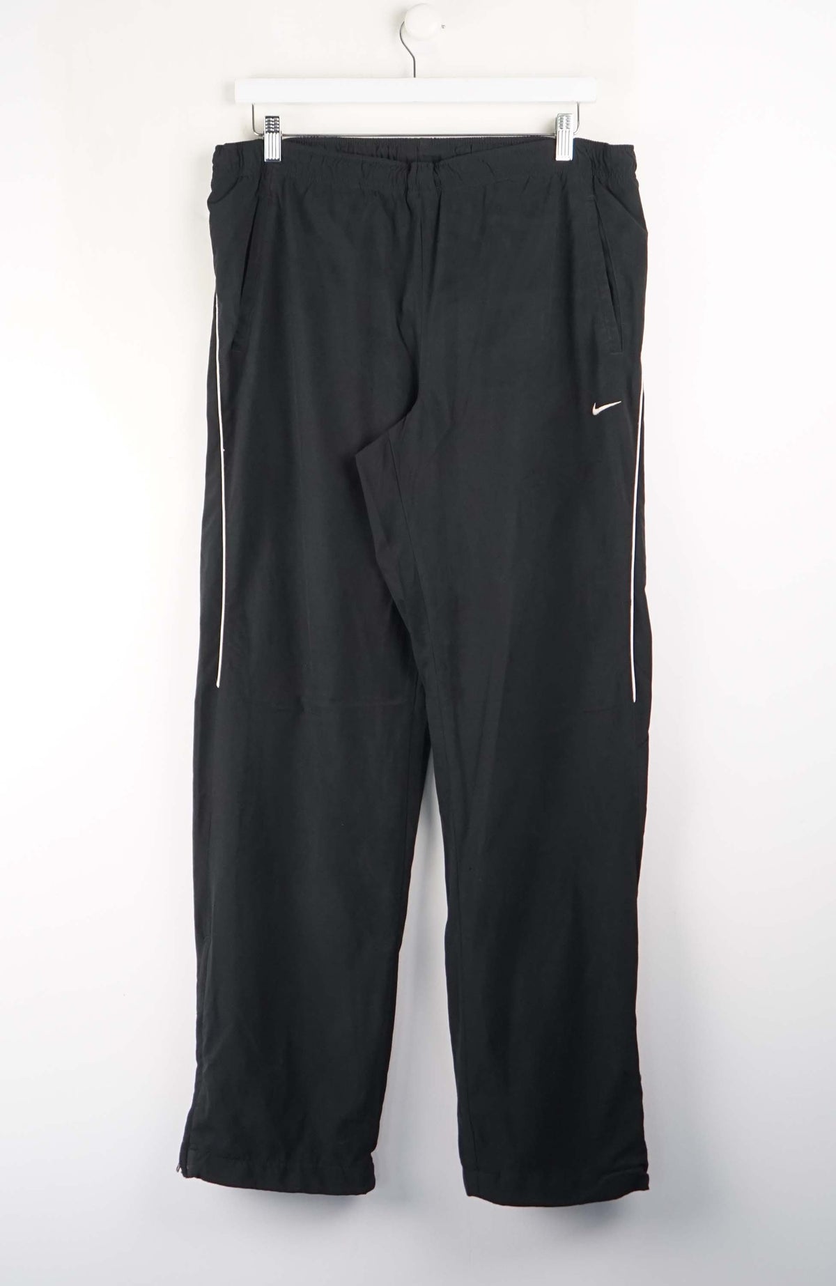 VINTAGE NIKE TRACK PANTS (XL)