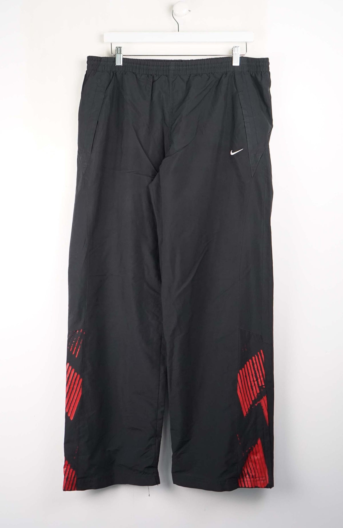 VINTAGE NIKE TRACK PANTS (XL)