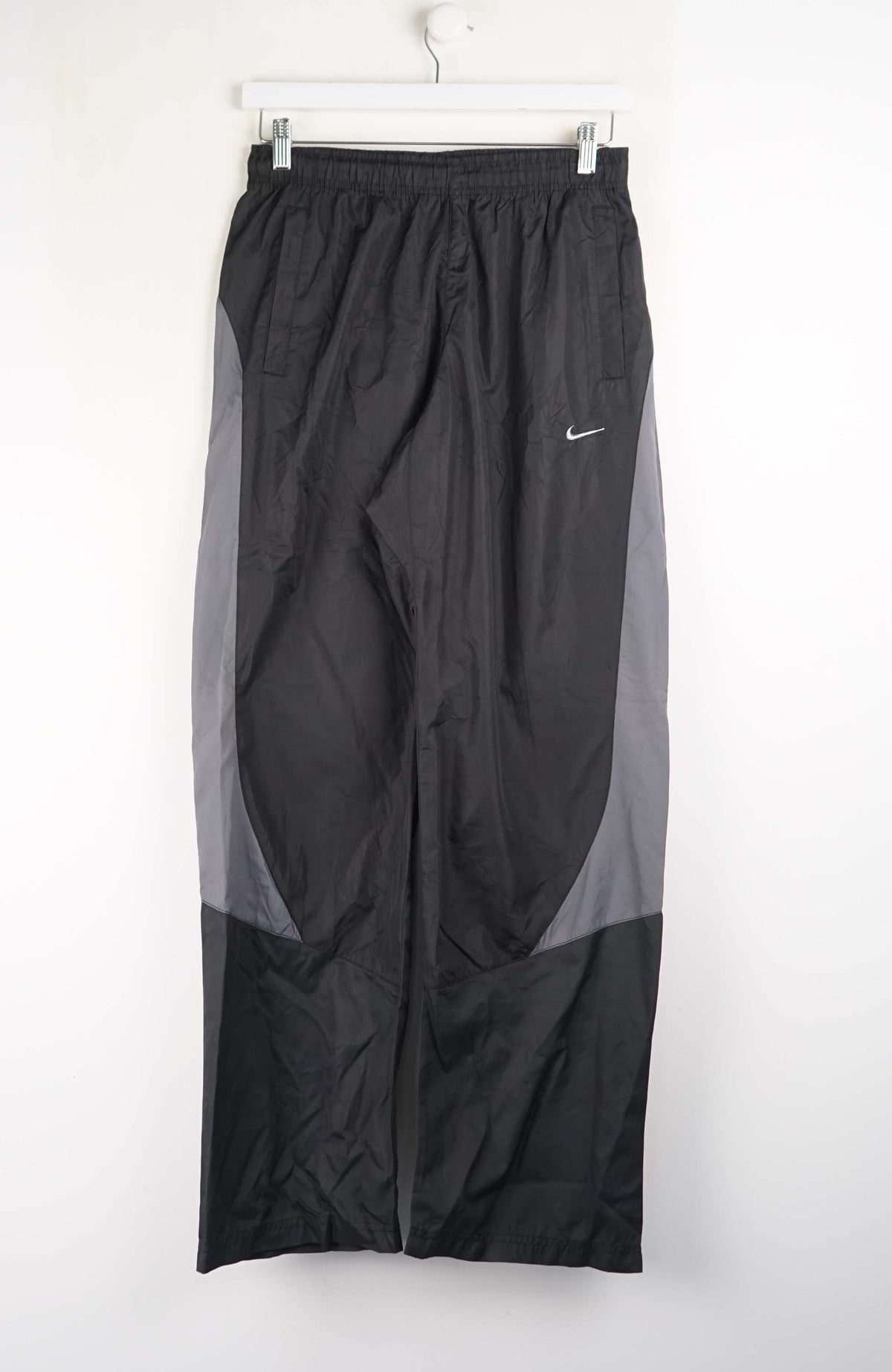 VINTAGE NIKE TRACKPANTS (M)