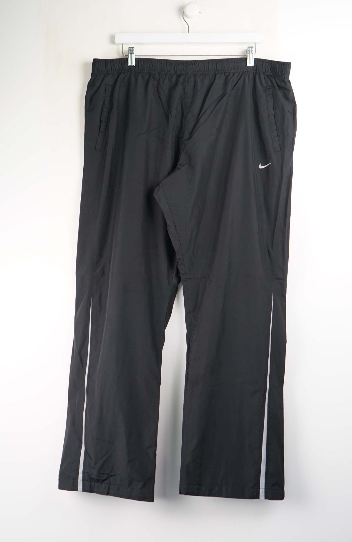 VINTAGE NIKE TRACK PANTS (XXL)