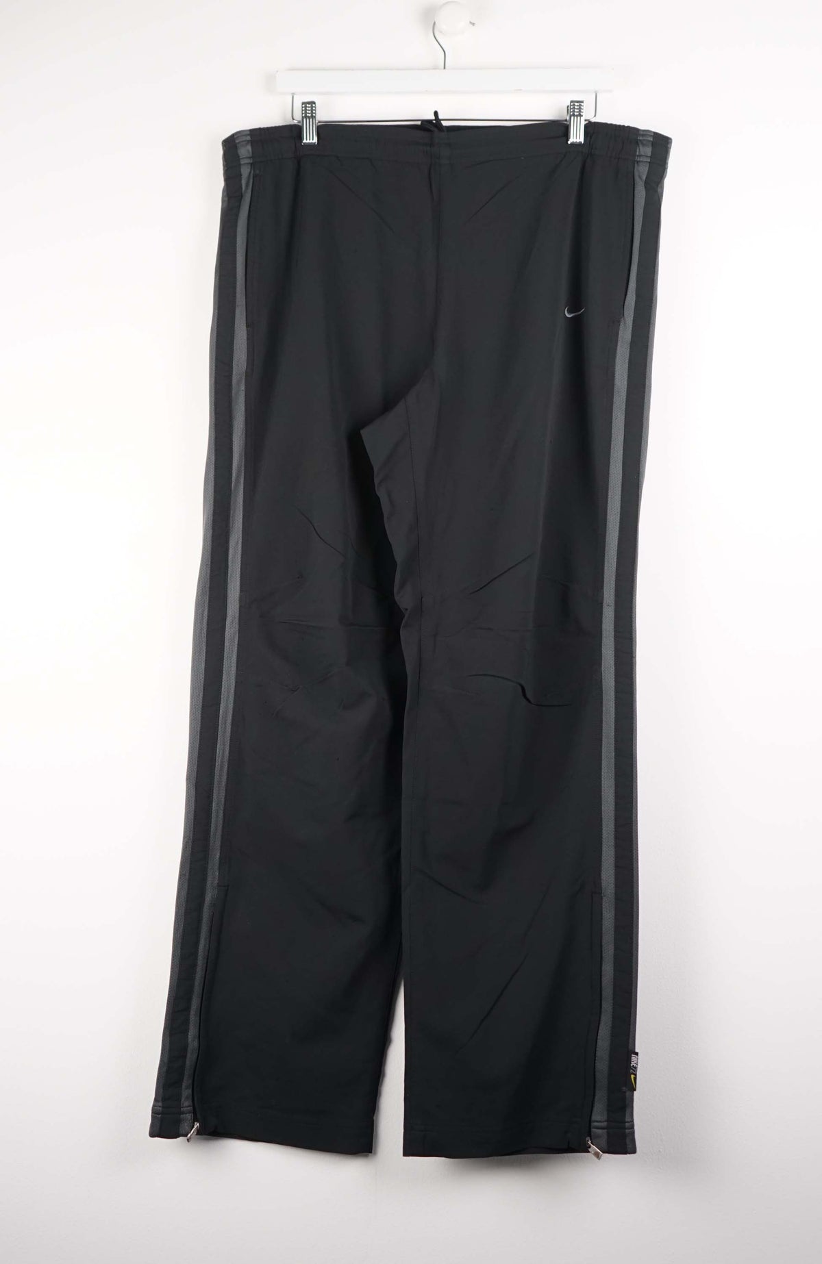 VINTAGE NIKE TRACK PANTS (XXL)