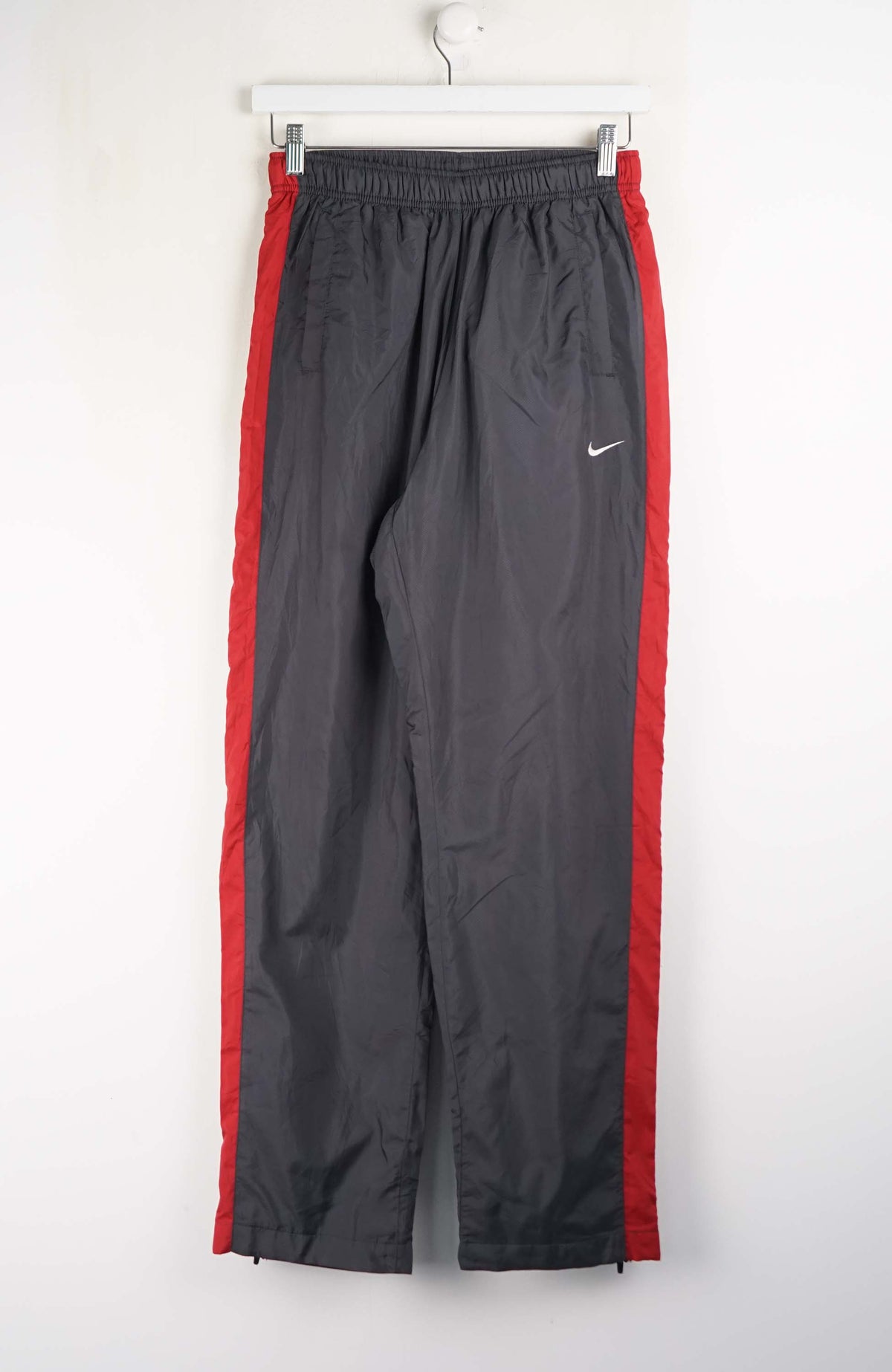 VINTAGE NIKE TRACKPANTS (XXS)