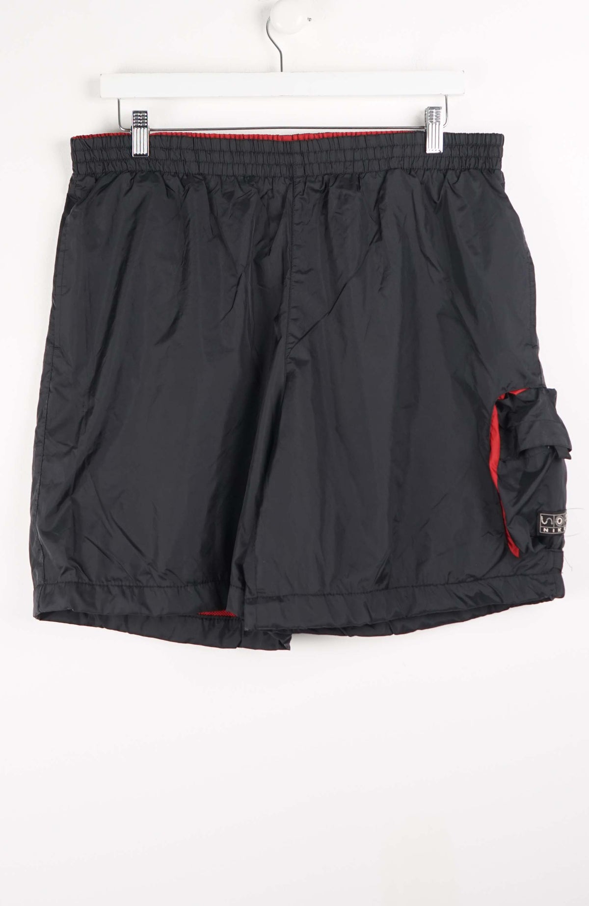 VINTAGE NIKE TRACK PANT SHORTS (L)