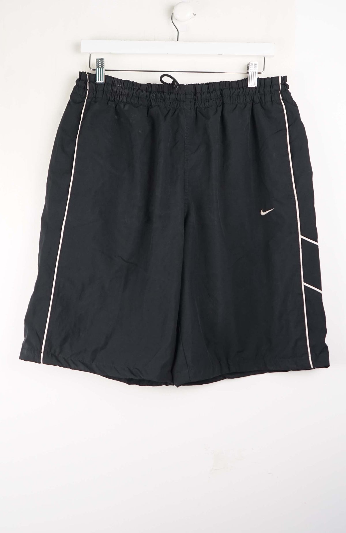 VINTAGE NIKE TRACK PANT SHORTS (L)