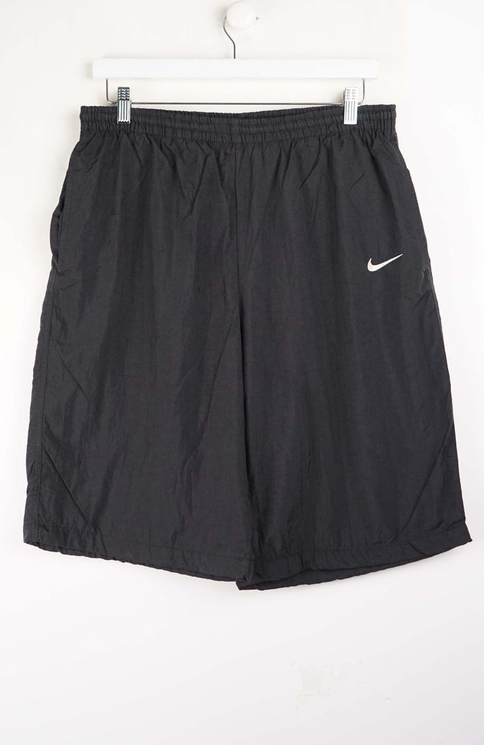 VINTAGE NIKE TRACK PANT SHORTS (M)