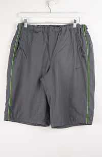 VINTAGE NIKE TRACK PANT SHORTS (M)
