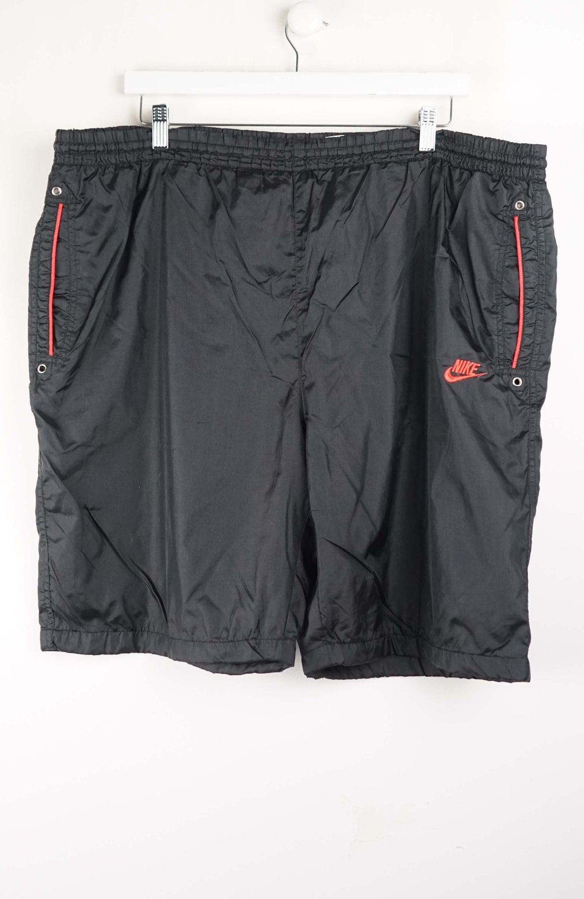 VINTAGE NIKE TRACK PANT SHORTS (XXXL)