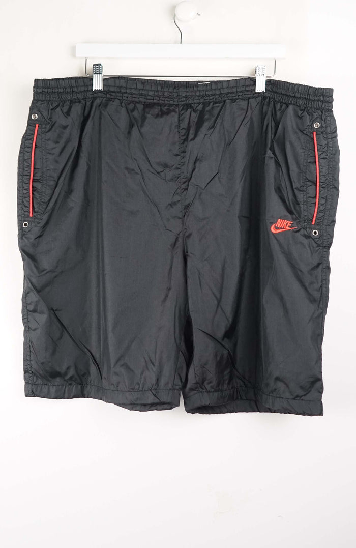 VINTAGE NIKE TRACK PANT SHORTS (XXXL)
