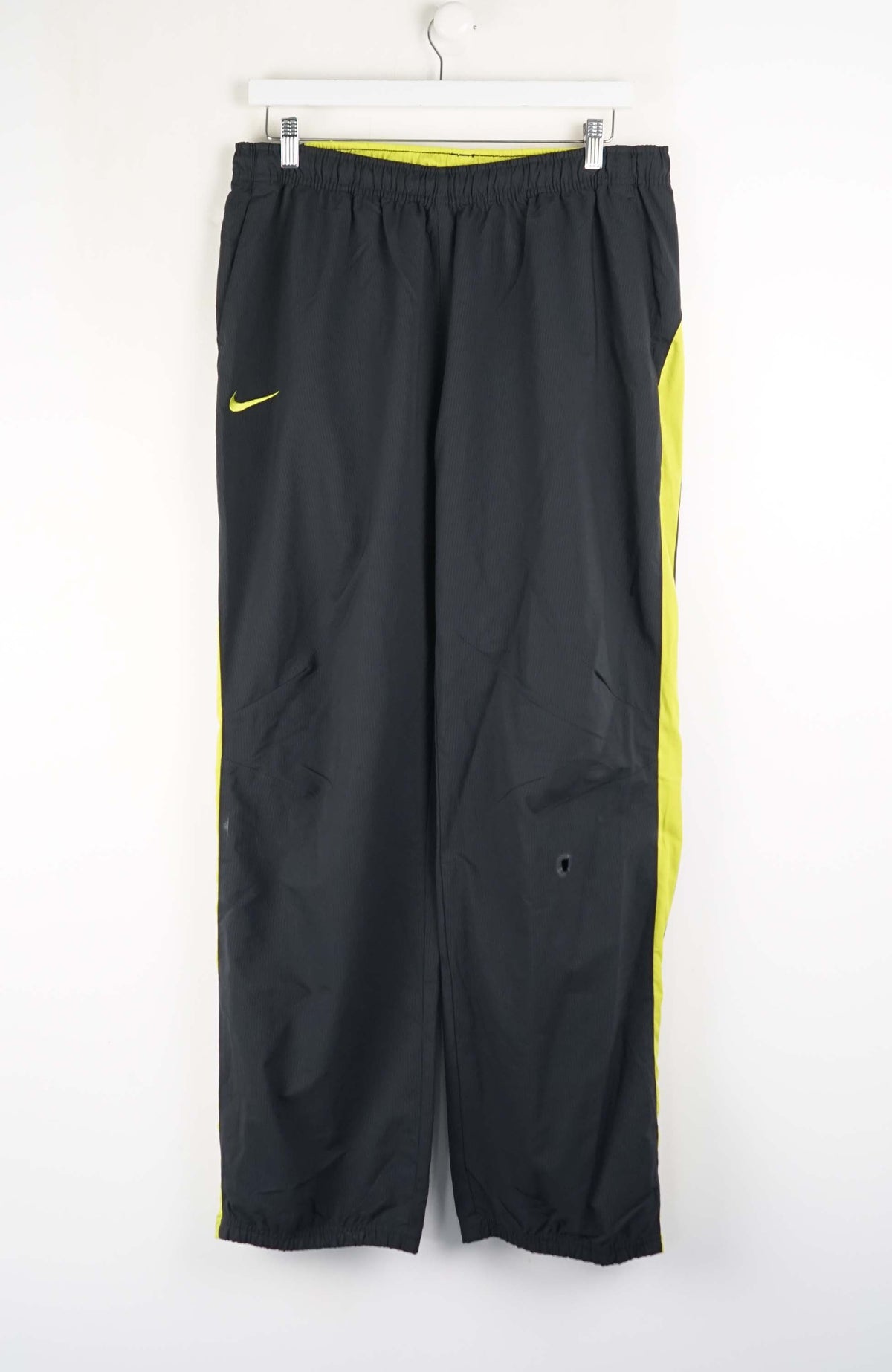 VINTAGE NIKE TRACK PANTS (L)