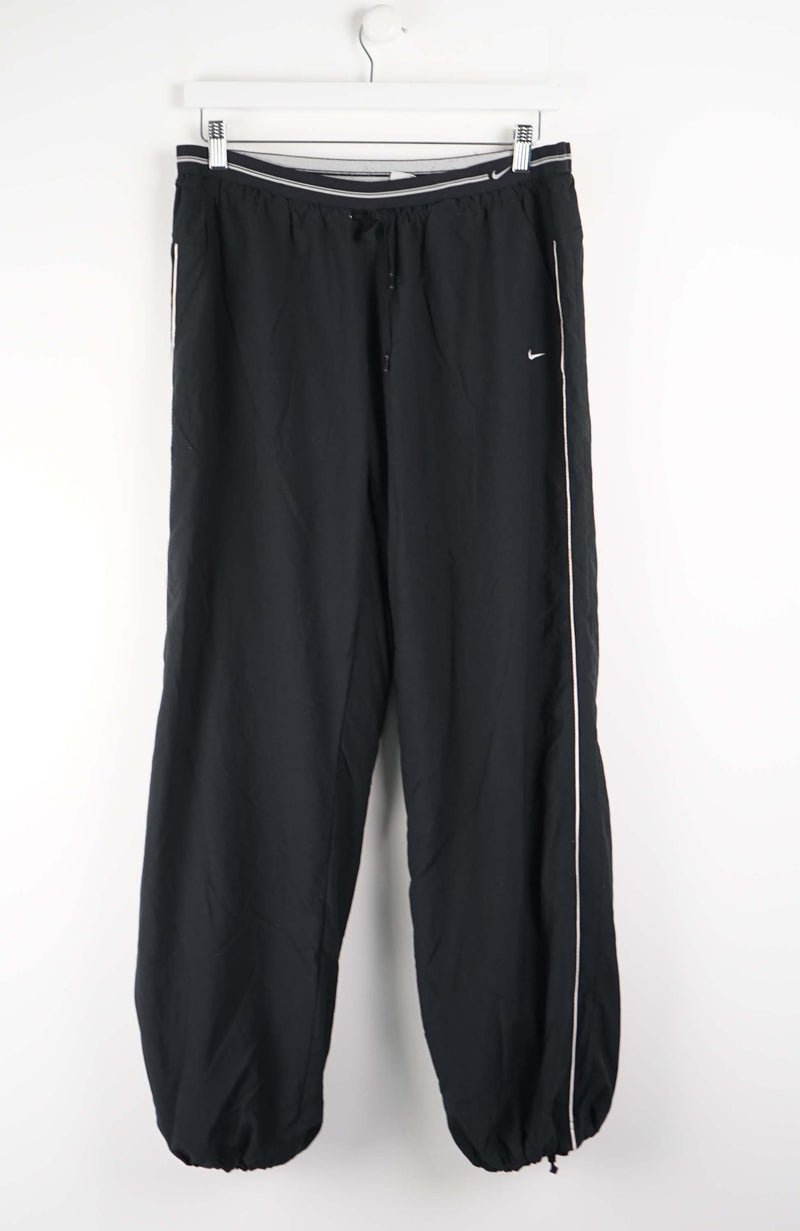 VINTAGE NIKE TRACK PANTS (M)