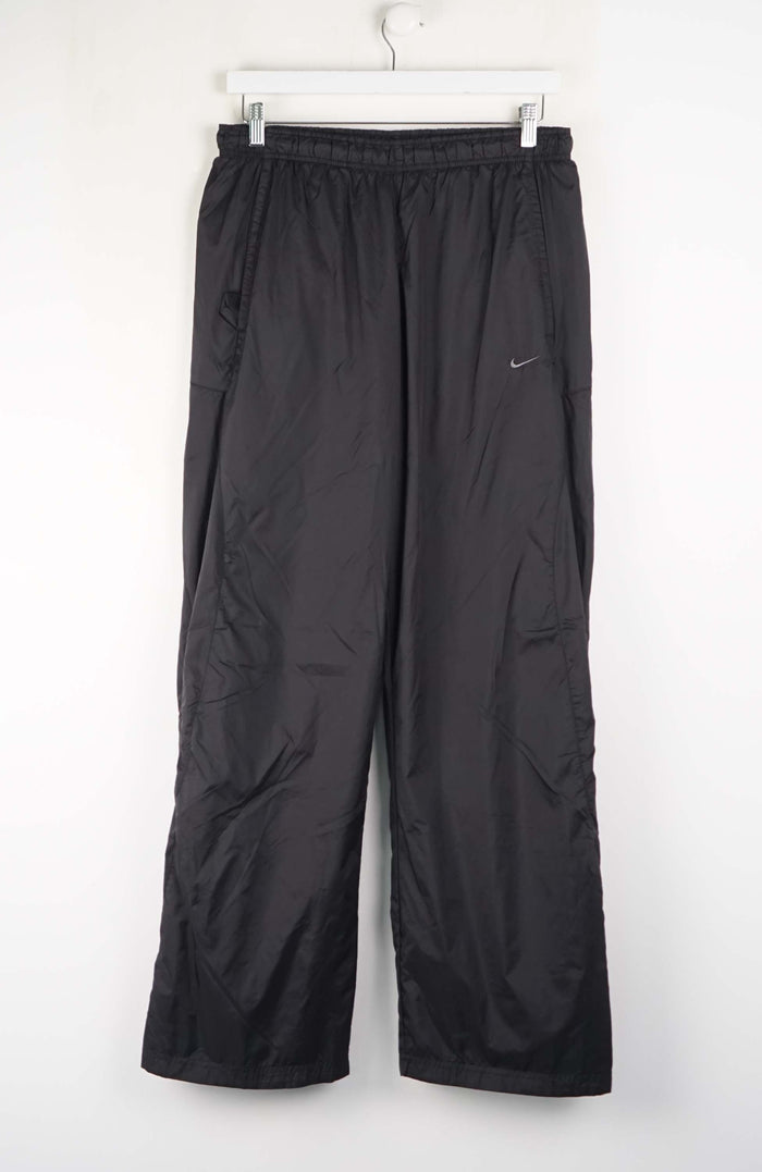 VINTAGE NIKE TRACK PANTS (M)