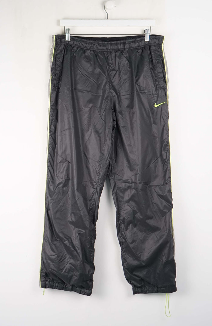 VINTAGE NIKE TRACK PANTS (M)